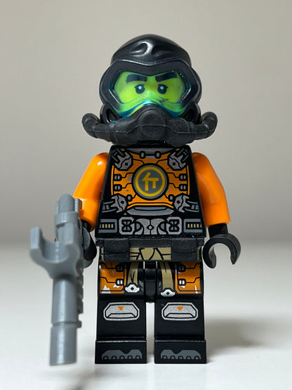 Scuba Cole